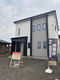 足利市葉鹿町289-8　中古住宅