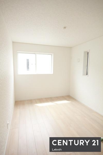 アーネストワン　大泉町丘山第3　2号棟