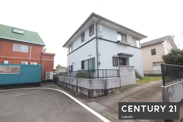 太田市新田上江田町　中古住宅