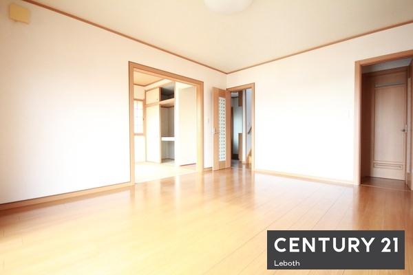 太田市亀岡町　中古住宅