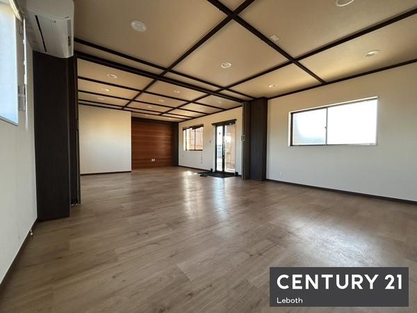 太田市只上町中古店舗付き住宅