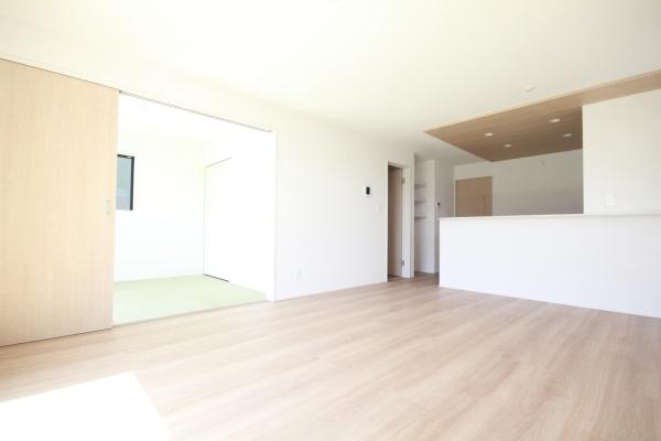 タクトホーム　太田市新田上江田町　4号棟