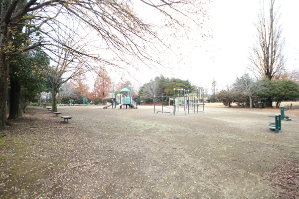 アーネストワン　大泉町寄木戸第17　2号棟(いずみ総合公園)