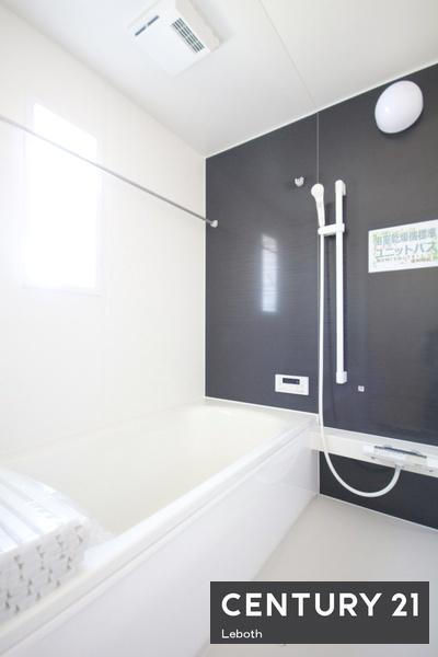 アーネストワン　邑楽町鶉第7　1号棟