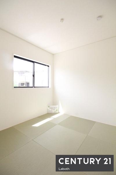 アーネストワン　大泉町寄木戸第18　4号棟