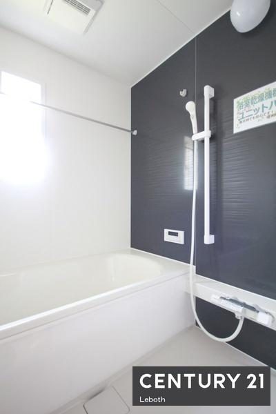 アーネストワン　大泉町寄木戸第18　5号棟