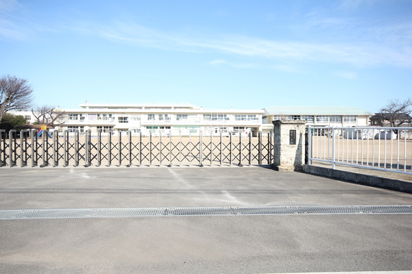 伊勢崎市境栄の中古一戸建て(伊勢崎市立境東小学校)
