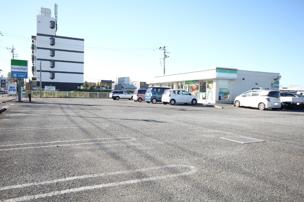 ケイアイ　太田市東矢島町　1棟(ファミリーマート　太田飯塚町店)