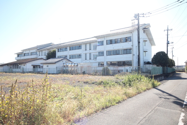 太田市東矢島町の中古一戸建て(太田市立旭中学校)