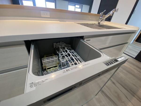 開放感ある対面式キッチン＾＾稲毛ファミールハイツ1号棟