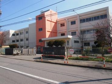 2階建 メゾネットマンション シーズガーデン千城台(千葉市立千城台南中学校)