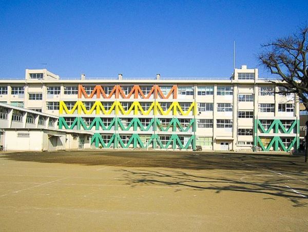 千葉ガーデンタウンB棟(千葉市立登戸小学校)