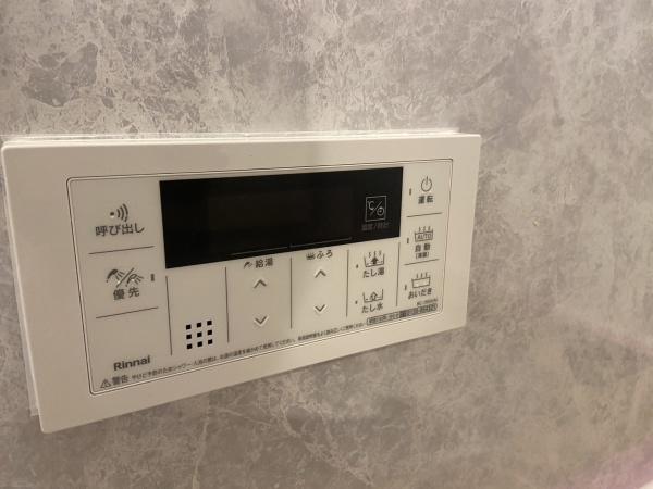 エアコン２台・ファン付照明設置　千葉ガーデンタウンF棟