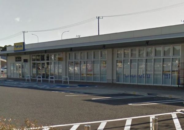 パークホームズ稲毛海岸ラコリエル(マツモトキヨシミノリア稲毛海岸店)