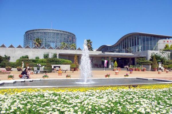 パークホームズ稲毛海岸ラコリエル(稲毛海岸公園)