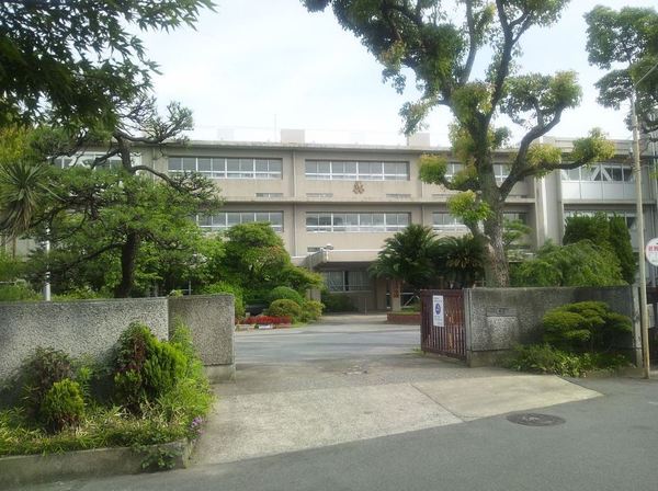 プレミスト本千葉ステーションフロント(千葉市立末広中学校)