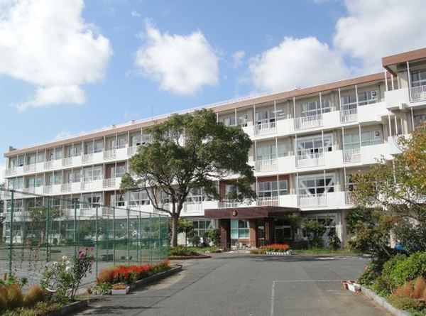 幕張ベイパークライズゲートタワー(千葉市立真砂中学校)