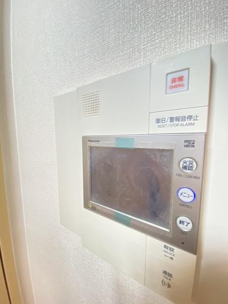 【ルネ・アイクレール】上階二面バルコニー　駐車場1台確保