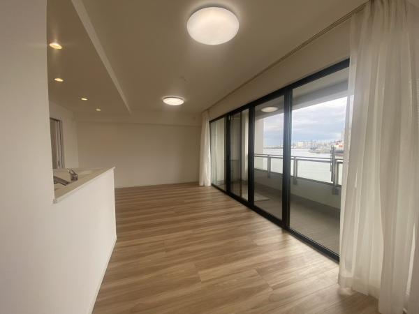 グランスイートブルーベイサイドレジデンス　中古マンション