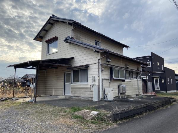 山県市高富の中古一戸建て