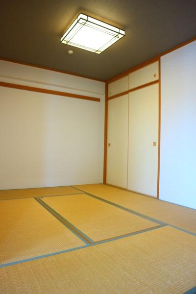 フレストアルファ六条南　405号室