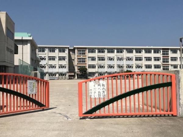 岐阜市萱場東町３丁目の土地(岐阜市立島中学校)