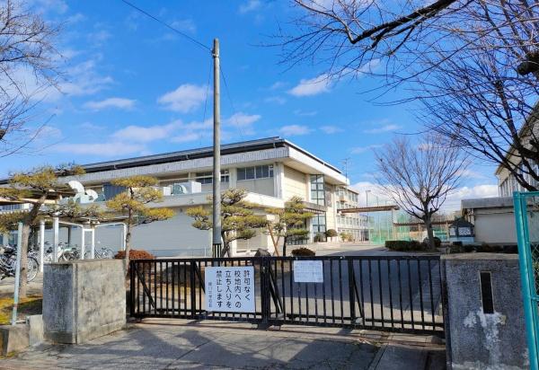岐阜市東鶉４丁目の土地(岐阜市立境川中学校)