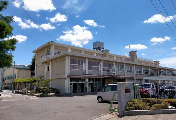 岐阜市島新町１丁目の土地(岐阜市立岐阜清流中学校)