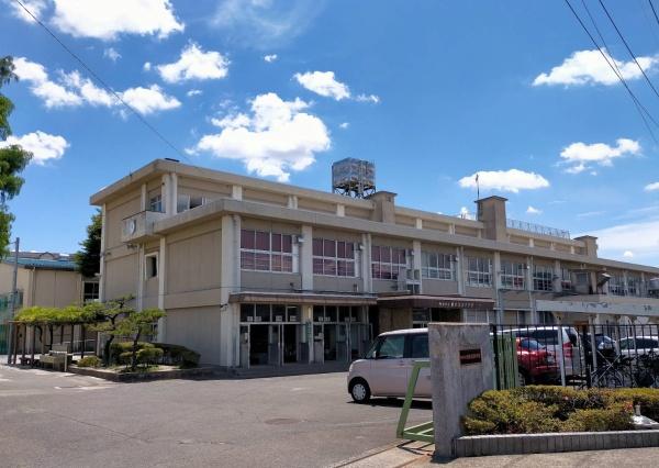 岐阜市美島町一丁目　平屋(岐阜市立岐阜清流中学校)