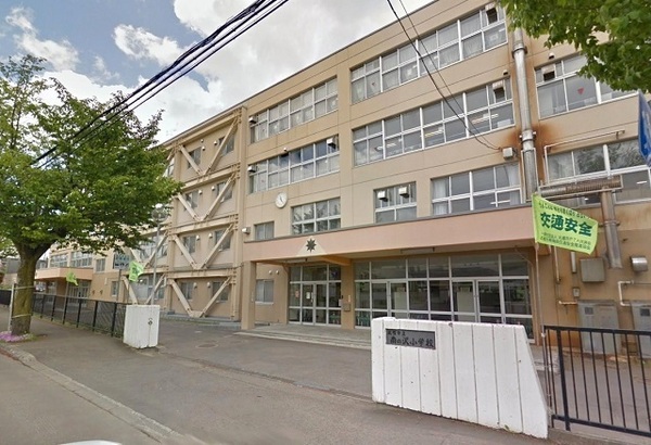 南区南沢三条2丁目 Cradlegarden 2号棟(札幌市立南の沢小学校)