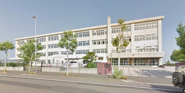 厚別区厚別東3条4丁目　ブルーミングガーデン　２号棟(札幌市立厚別中学校)