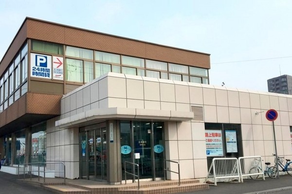 西野ハウス(北洋銀行西町支店)