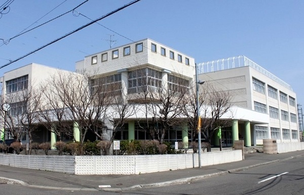 手稲区新発寒3条4丁目 Cradlegarden 5号棟(札幌市立新発寒小学校)