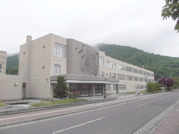 ディアハイム山鼻南(札幌市立山鼻中学校)