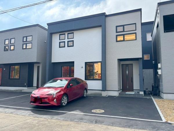 北区新琴似１条２丁目　ブルーミングガーデン　２号棟