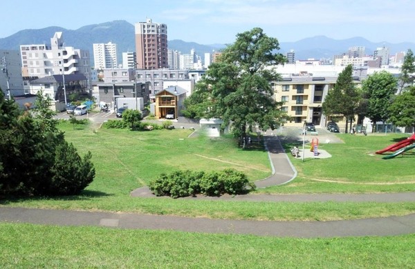 東急ドエル平岸台ビレジ弐号棟(平岸高台公園)