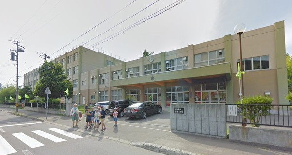 ダイアパレス北円山第3(札幌市立日新小学校)