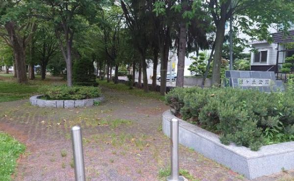 プリンスハイツ旭ヶ丘(緑ケ丘公園)