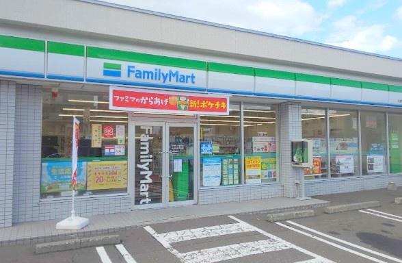 パシフィック発寒駅前弐番館(ファミリーマート札幌発寒7条店)