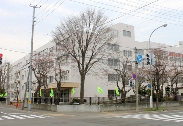 北区新琴似1条4丁目 ブルーミングガーデン 1号棟(札幌市立新琴似南小学校)