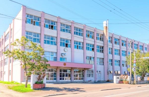 北区拓北6条1丁目 ブルーミングガーデン 1号棟(札幌市立篠路中学校)