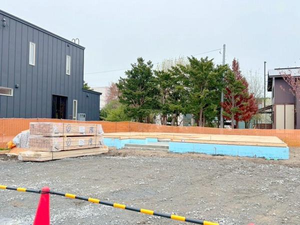 北区拓北6条1丁目　ブルーミングガーデン　1号棟