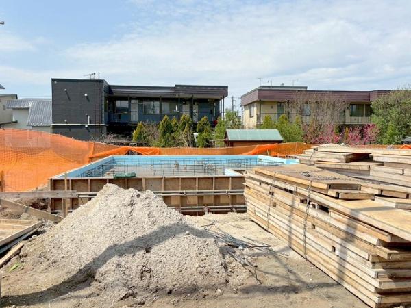 江別市野幌若葉町　ブルーミングガーデン　1号棟