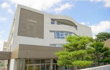エスセーナ西岡A棟(札幌市立西岡北中学校)