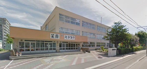 マンションニュー琴似(札幌市立二十四軒小学校)