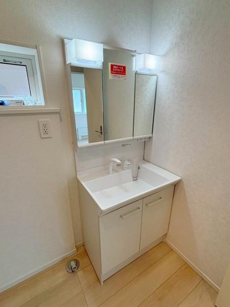 東区東苗穂十三条2丁目　Cradlegarden　１号棟