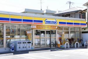 グリーンコーポ中台4号棟(ミニストップ成田玉造店)