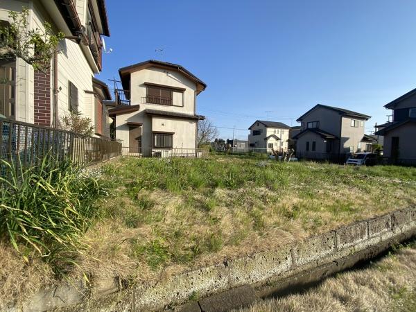 富里市七栄　建築条件なし土地
