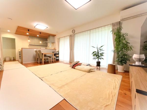 富里市日吉倉　築浅注文住宅