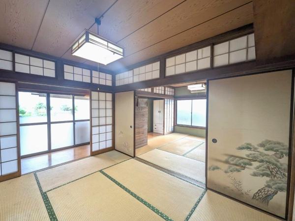 成田市松崎　古家付き土地